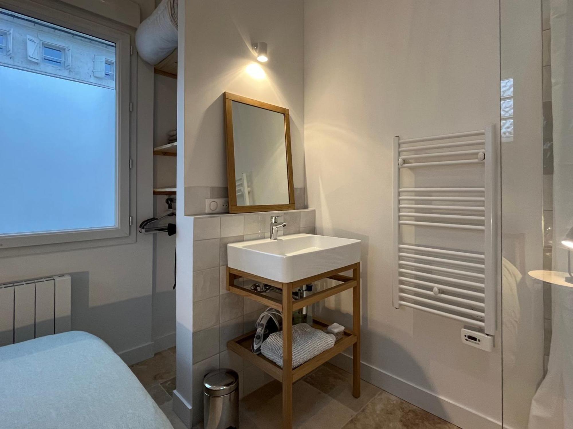 Loft Avec Terrasse Et Jardin Apartment Angouleme Exterior photo